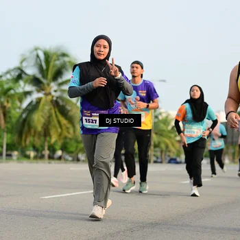 Runner Photo 8349809
