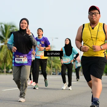 Runner Photo 8349813