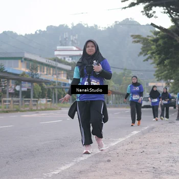 Runner Photo 8349867