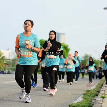 Runner Photo 8349880