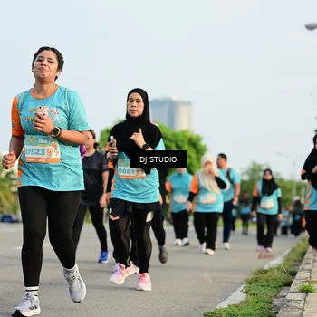 Runner Photo 8349881