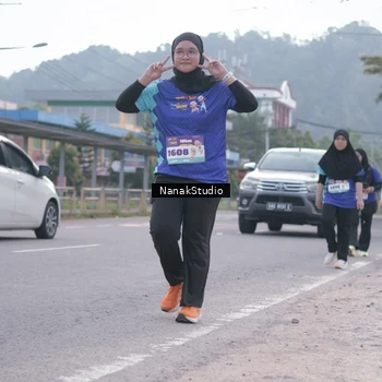 Runner Photo 8349890