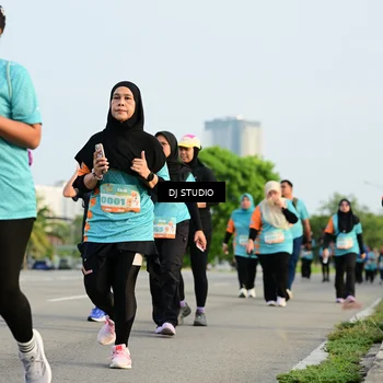 Runner Photo 8349896