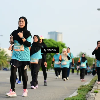 Runner Photo 8349899