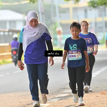 Runner Photo 8349909