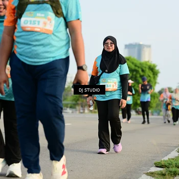 Runner Photo 8350004