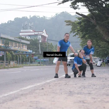 Runner Photo 8350006