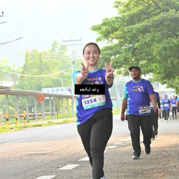 Runner Photo 8350010