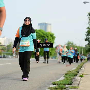 Runner Photo 8350013