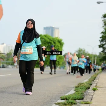 Runner Photo 8350022
