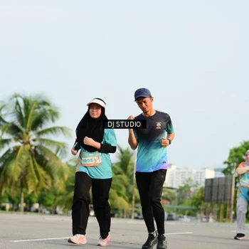 Runner Photo 8350038