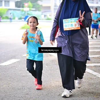 Runner Photo 8350043
