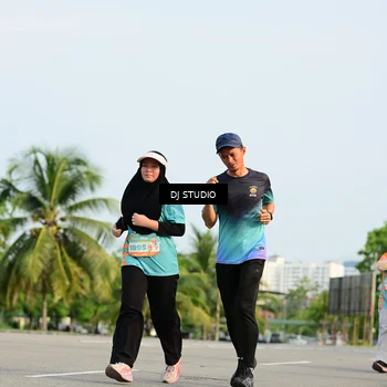 Runner Photo 8350044