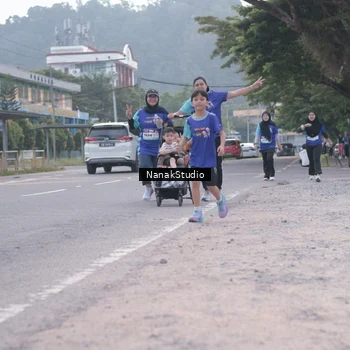 Runner Photo 8350062