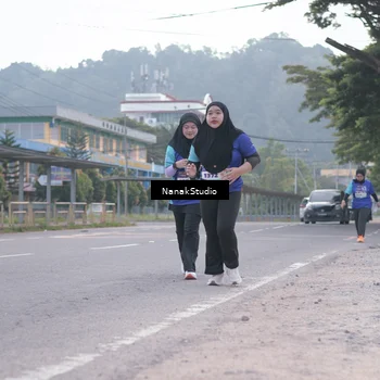 Runner Photo 8350114