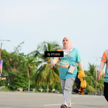 Runner Photo 8350119