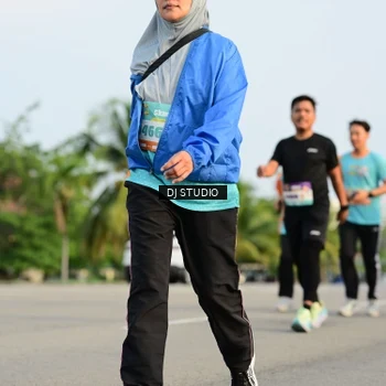 Runner Photo 8350152