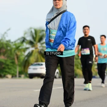Runner Photo 8350156
