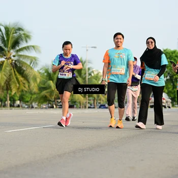 Runner Photo 8350302