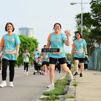 Runner Photo 8350398