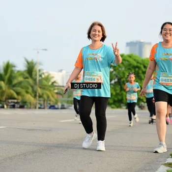 Runner Photo 8350400