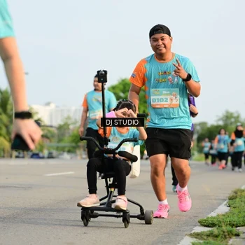 Runner Photo 8350435