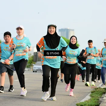 Runner Photo 8350500