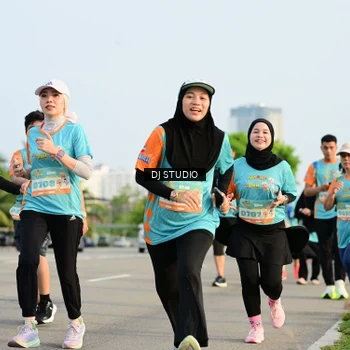 Runner Photo 8350514
