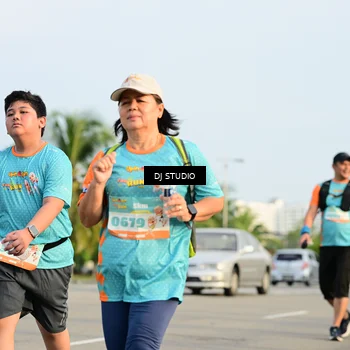 Runner Photo 8350523