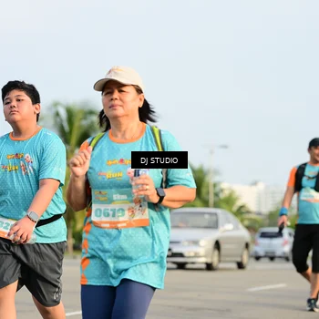 Runner Photo 8350526