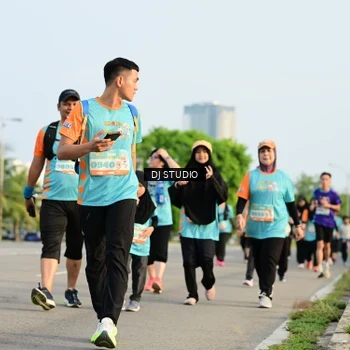 Runner Photo 8350537
