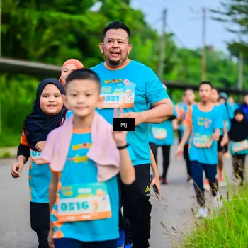 Runner Photo 8350555