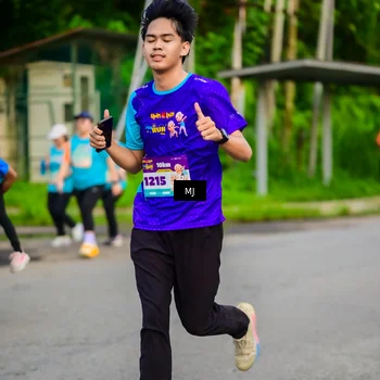 Runner Photo 8350603