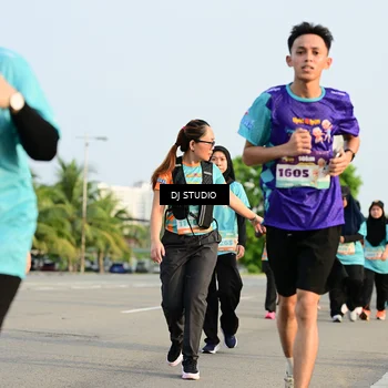 Runner Photo 8350611