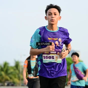 Runner Photo 8350621