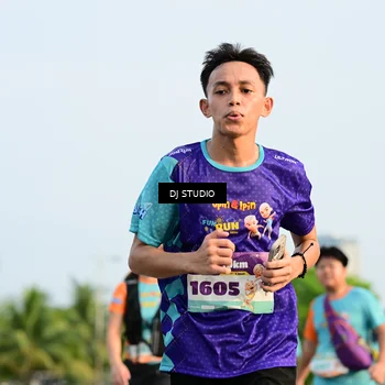 Runner Photo 8350625