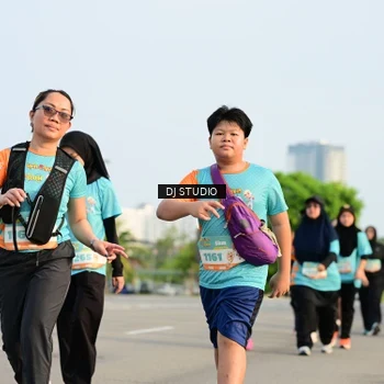 Runner Photo 8350634
