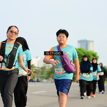 Runner Photo 8350635