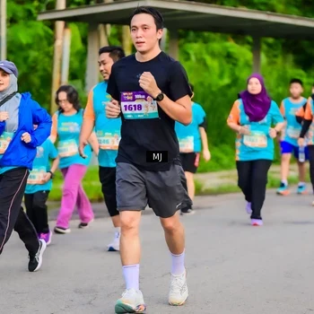 Runner Photo 8350724