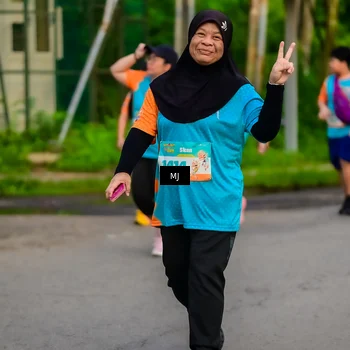 Runner Photo 8350772