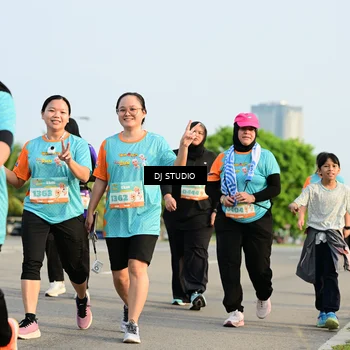 Runner Photo 8350803