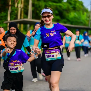 Runner Photo 8351000