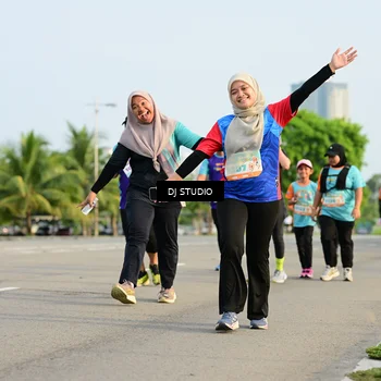 Runner Photo 8351002