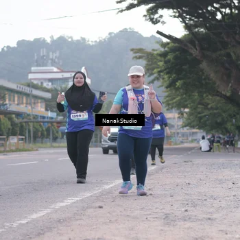 Runner Photo 8351004