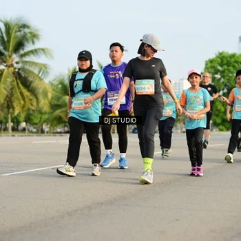 Runner Photo 8351038