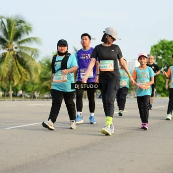 Runner Photo 8351044