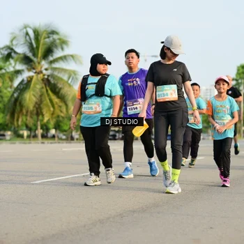 Runner Photo 8351048