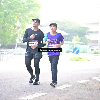 Runner Photo 8351069
