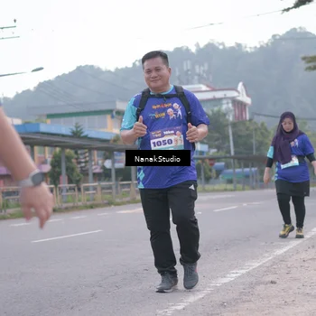 Runner Photo 8351080