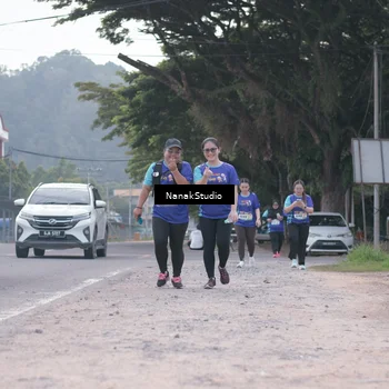 Runner Photo 8351098
